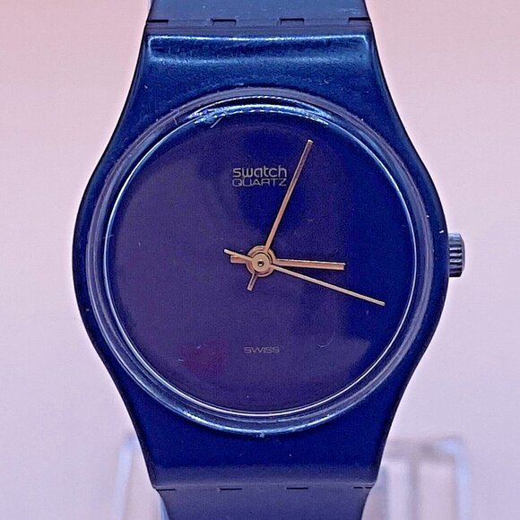 Swatch Watch Black Gold Analog Quartz Baton No Indices Womens Wristwatch S514